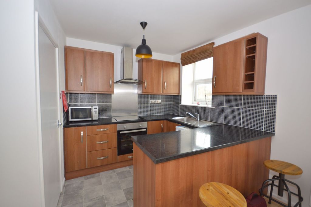 Property photo 2 of 7 Photo 3