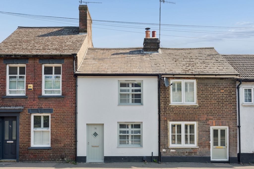 Property photo 1 of 13 Goss Front