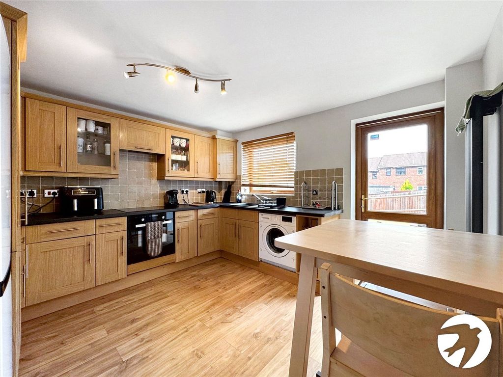 Property photo 2 of 15 Picture No. 01