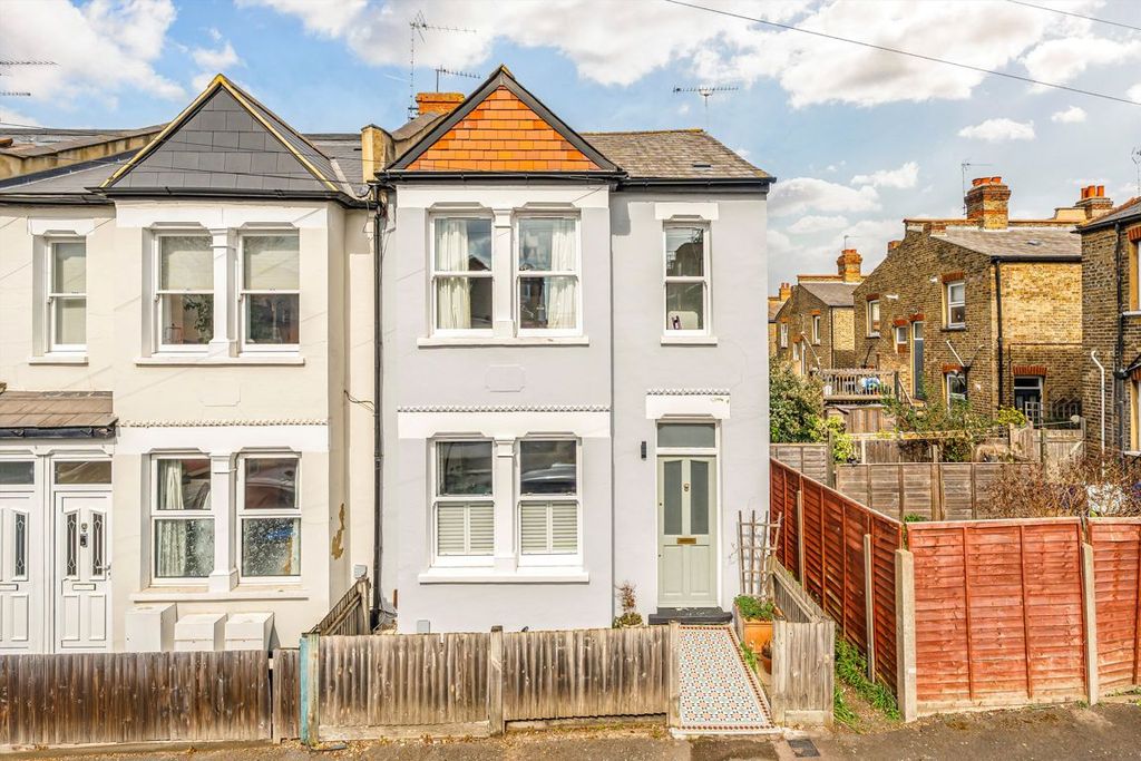 Property photo 1 of 8