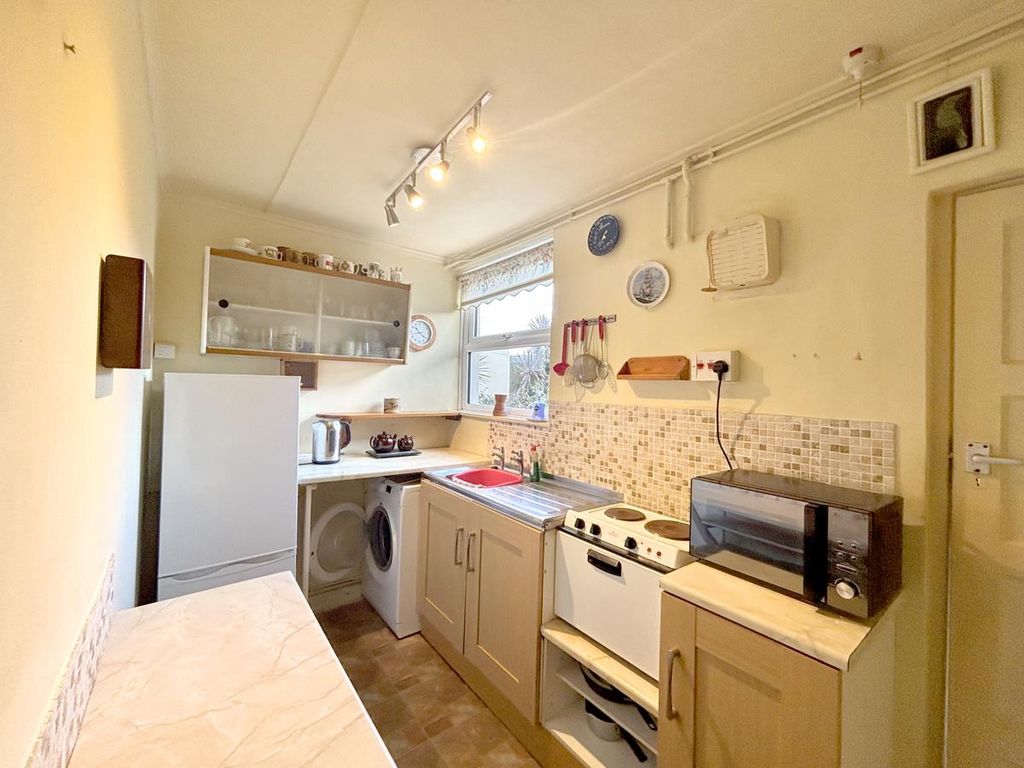 Property photo 3 of 12 Image00004.Jpg