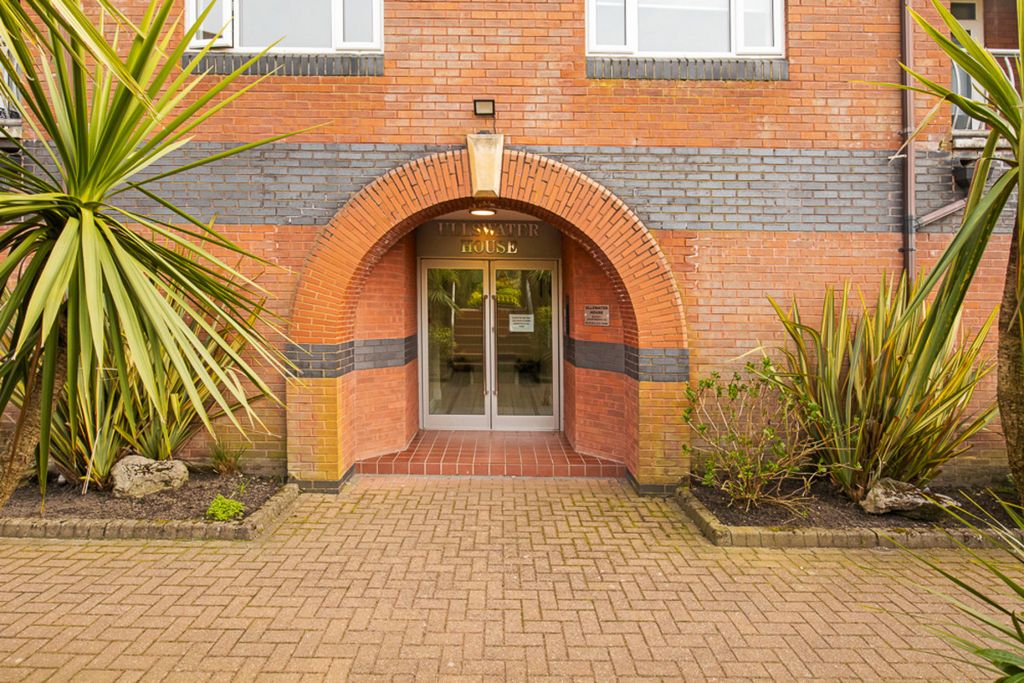 Property photo 3 of 31