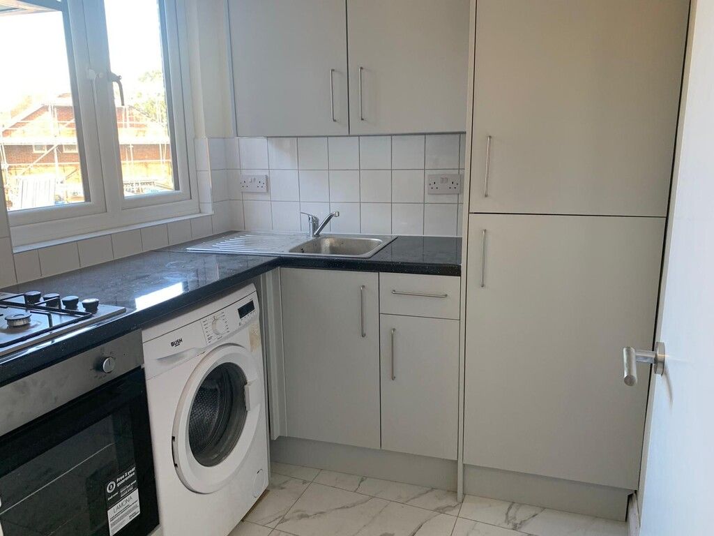 Property photo 3 of 4 Kitchen.Jpg