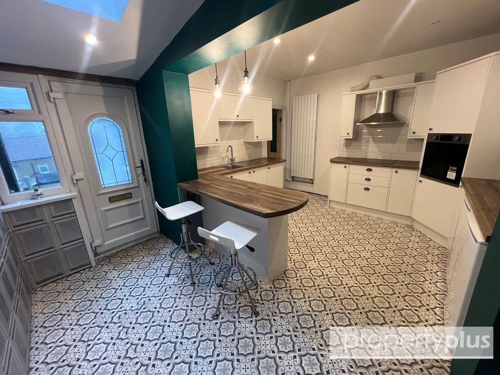 Property photo 1 of 16 Picture No. 14