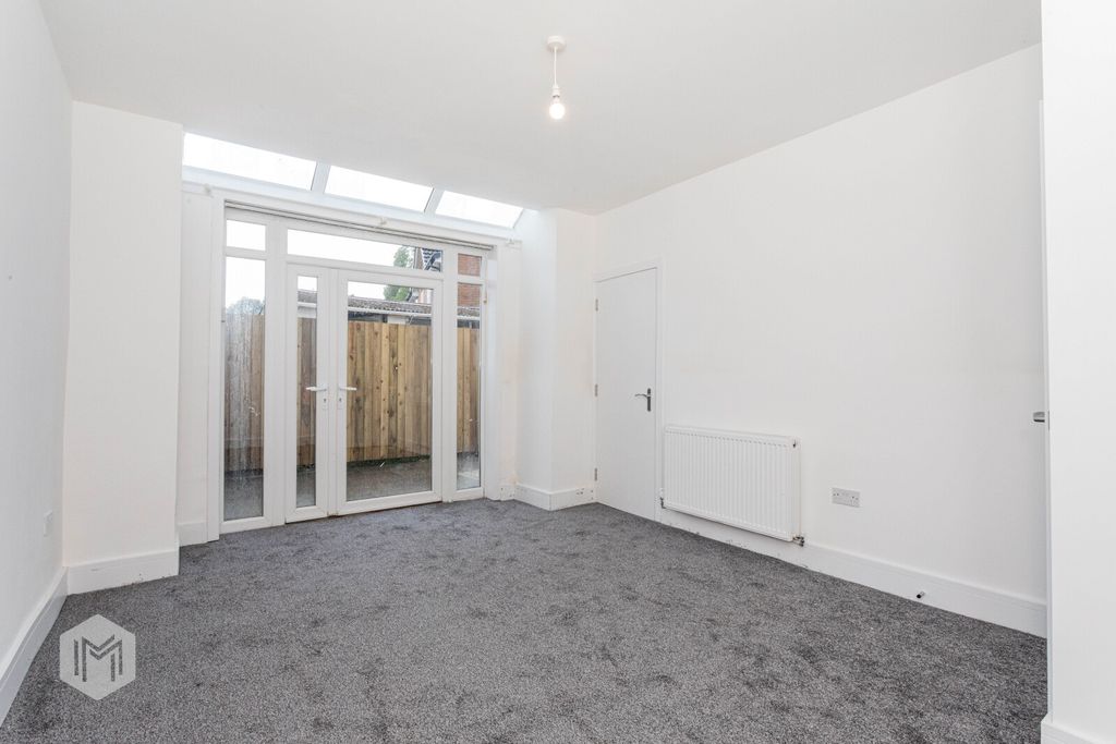 Property photo 3 of 11 Picture No. 06