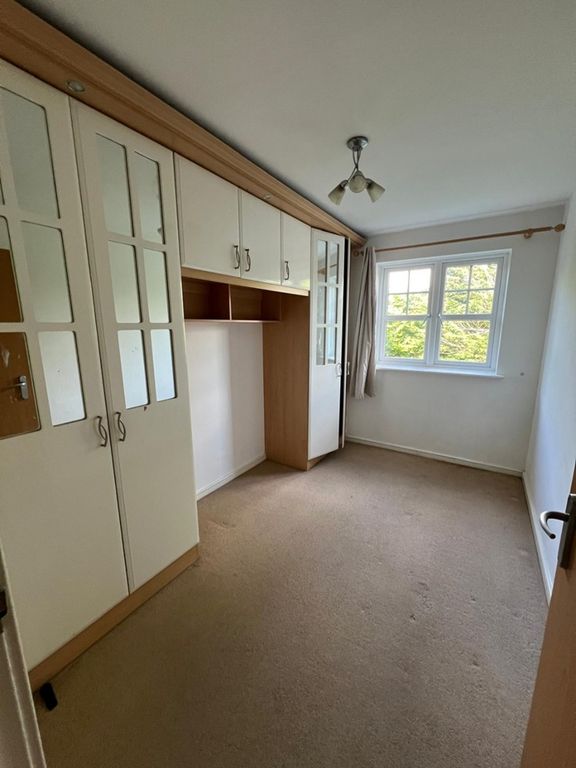 Property photo 3 of 6