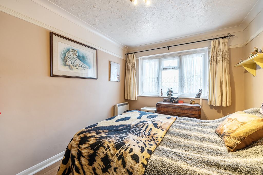 Property photo 2 of 11 1429831-3-69B8362...