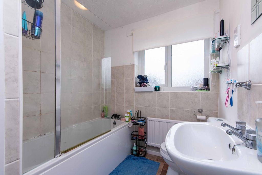 Additional image 15 of 3 bed semi-detached house for saleParkstone Close, West Bridgford NG2