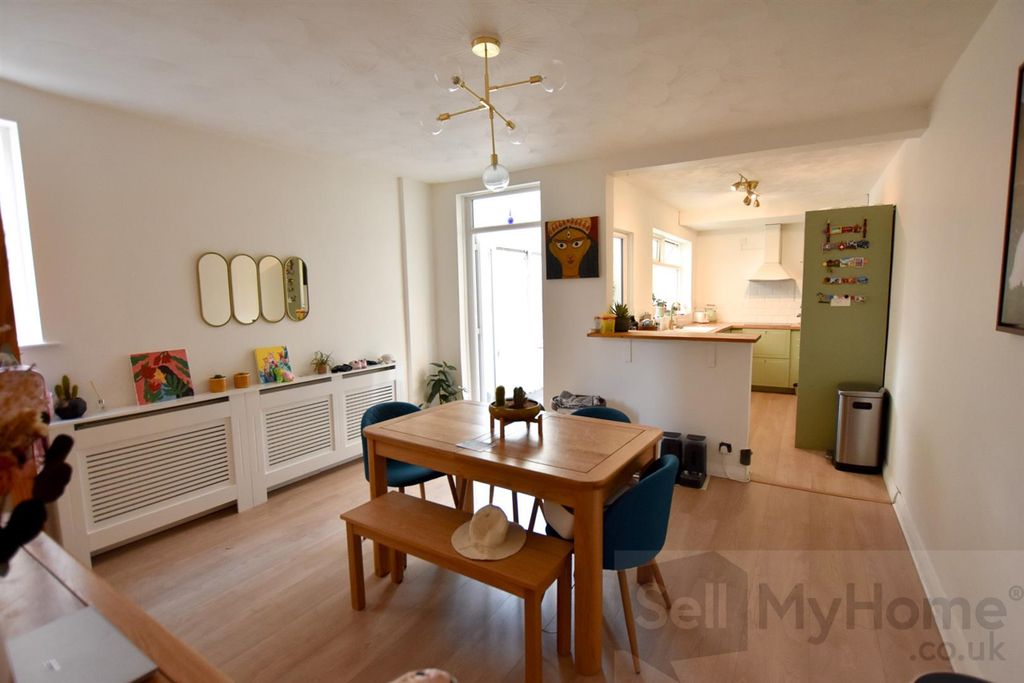 Property photo 2 of 16 Dsc_0005.Jpg