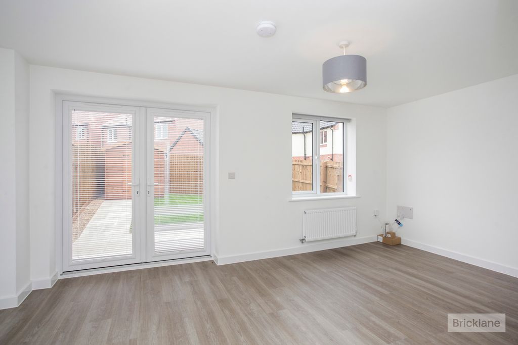 Property photo 3 of 14 Image