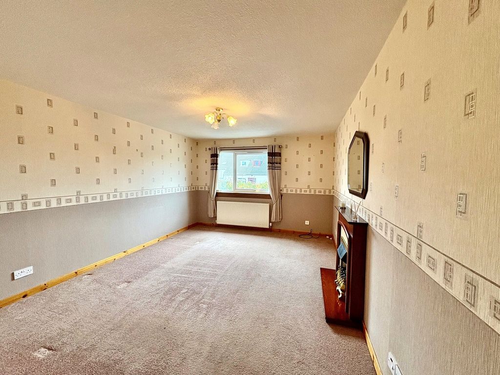 Property photo 3 of 12 Not Specified