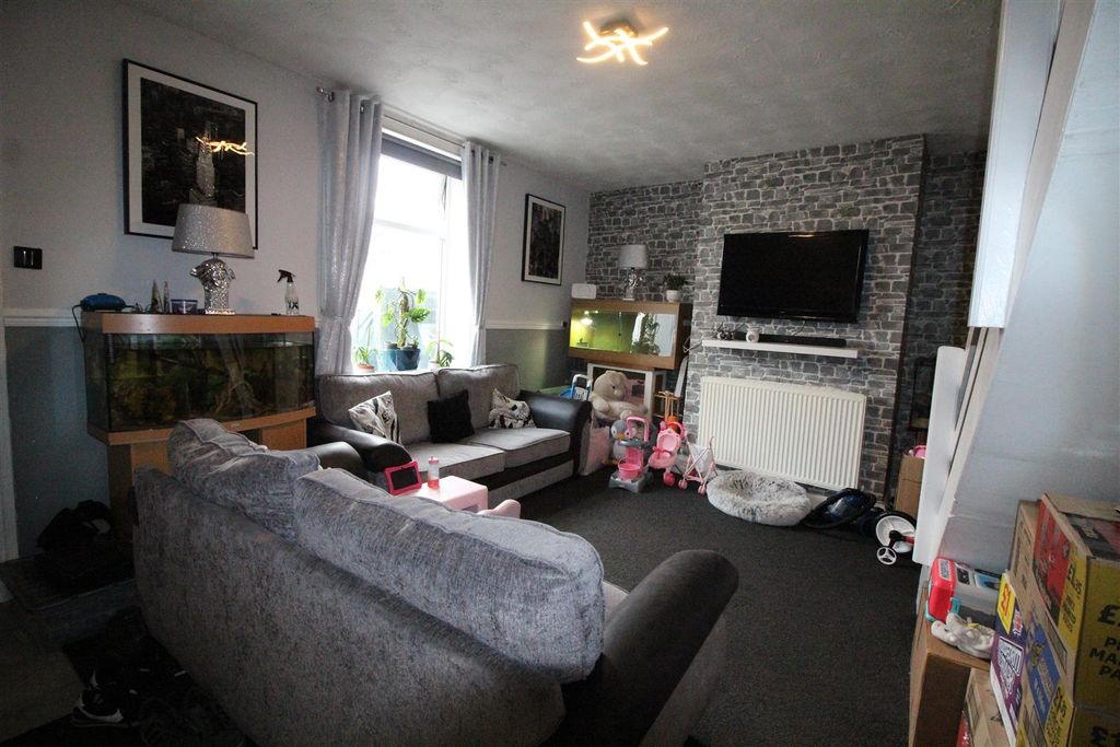 Property photo 2 of 8 Img_2926.Jpg