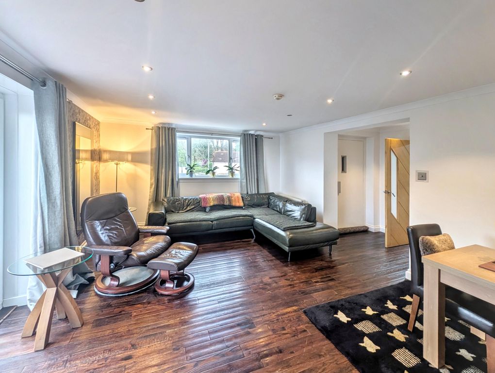 Property photo 2 of 18 2