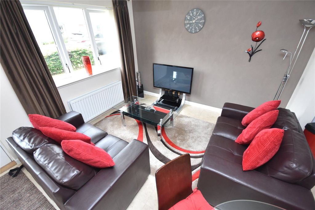 Property photo 3 of 14 Photo 3