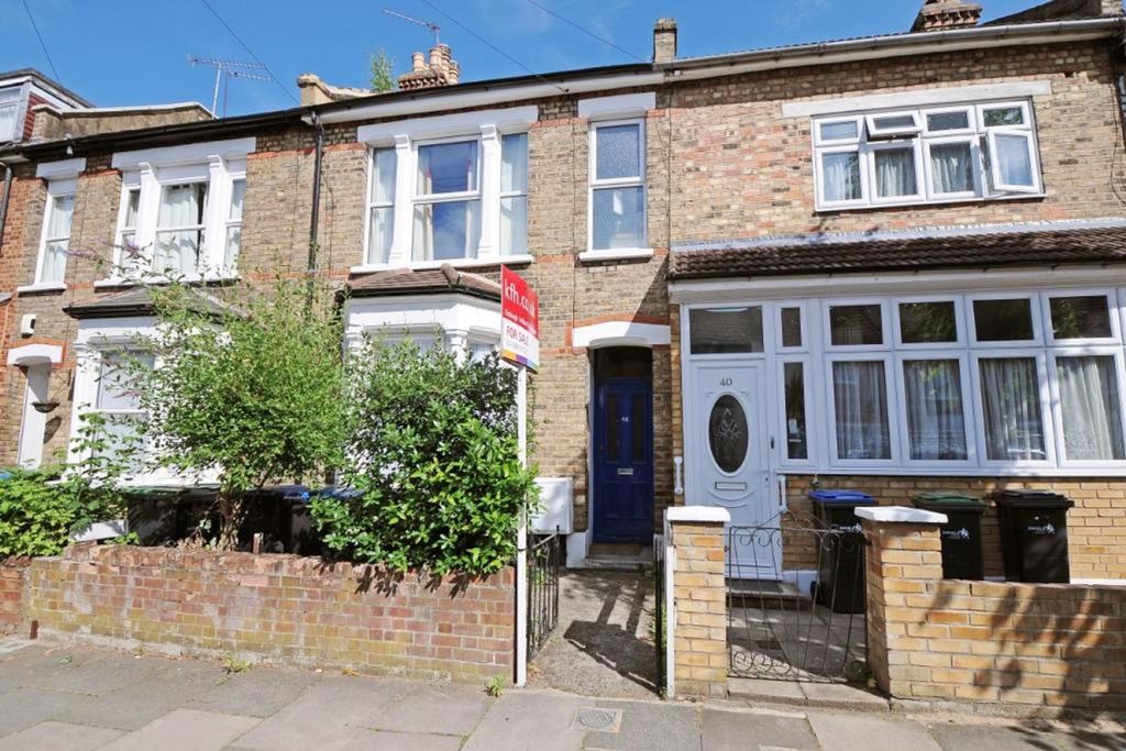 Property photo 1 of 11