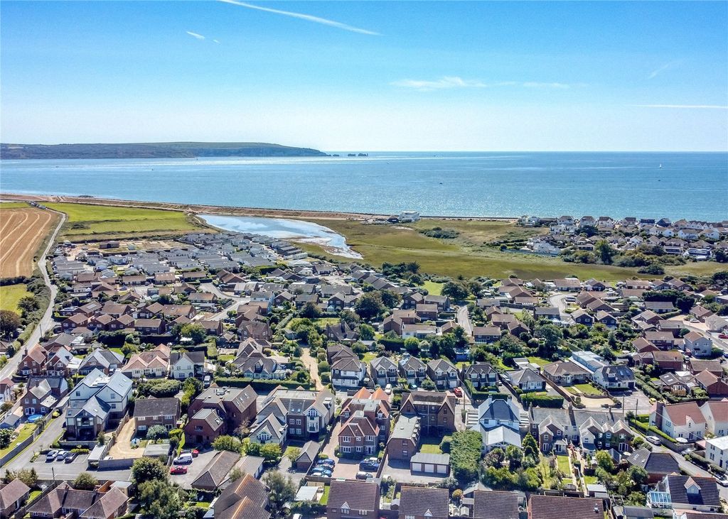 Property photo 2 of 18 Picture No. 41