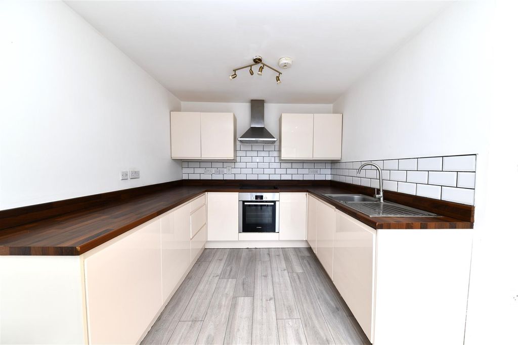 Property photo 3 of 9 Dsc_9731.Jpg