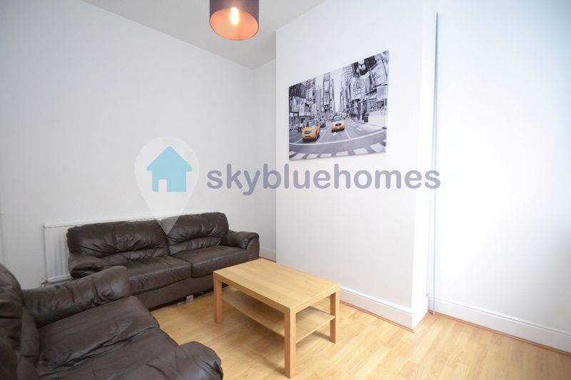 Property photo 3 of 10 Photo 9