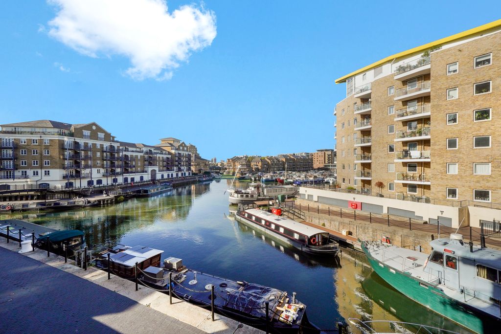 Property photo 1 of 9 128 Basin Approach - Pkza1Ewgcf3Lvfiyiww3