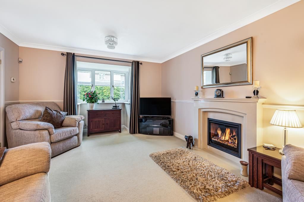 Property photo 3 of 10 Living Area