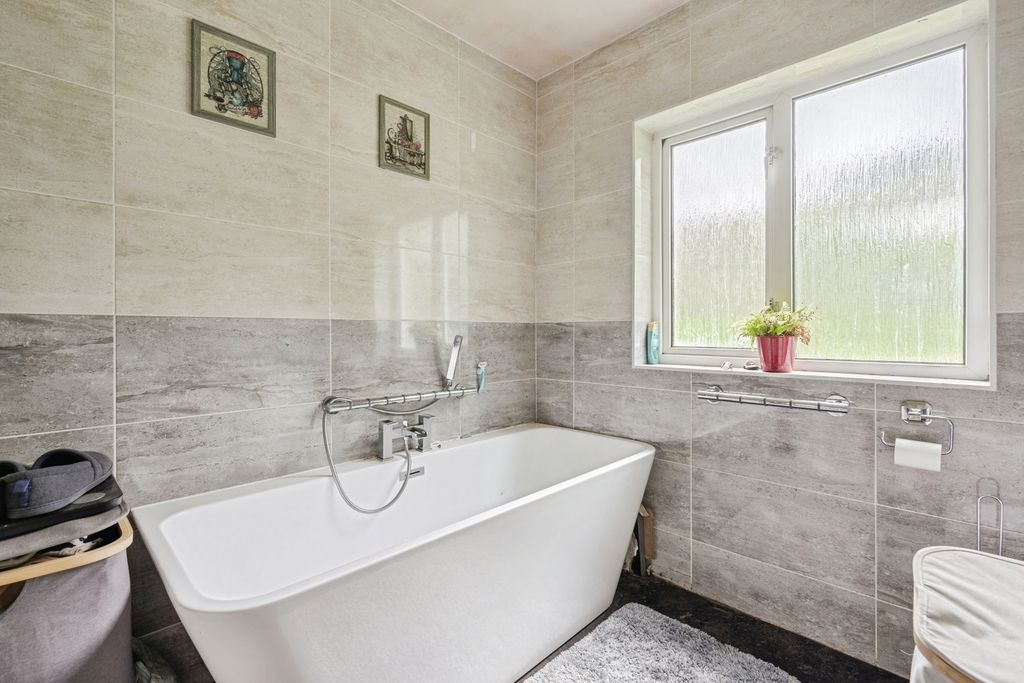 Property photo 3 of 20 Pbox-Img.Jpg