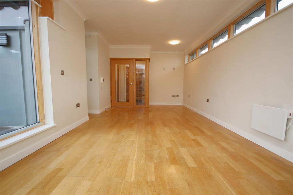 Property photo 2 of 9 Img_8170.Jpg