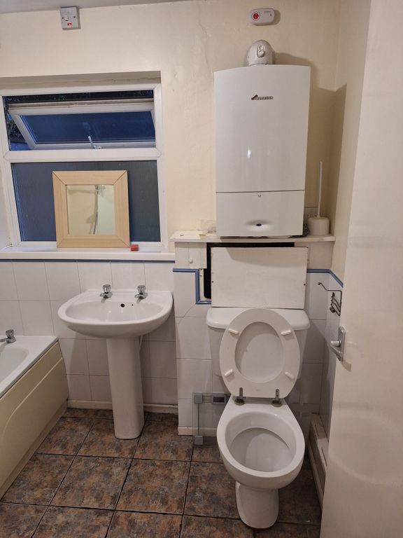 Property photo 2 of 6