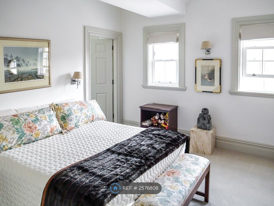 Property photo 3 of 28 Master Bedroom