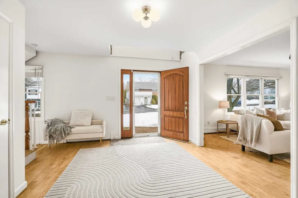 Property photo 2 of 30 <Alttext/>