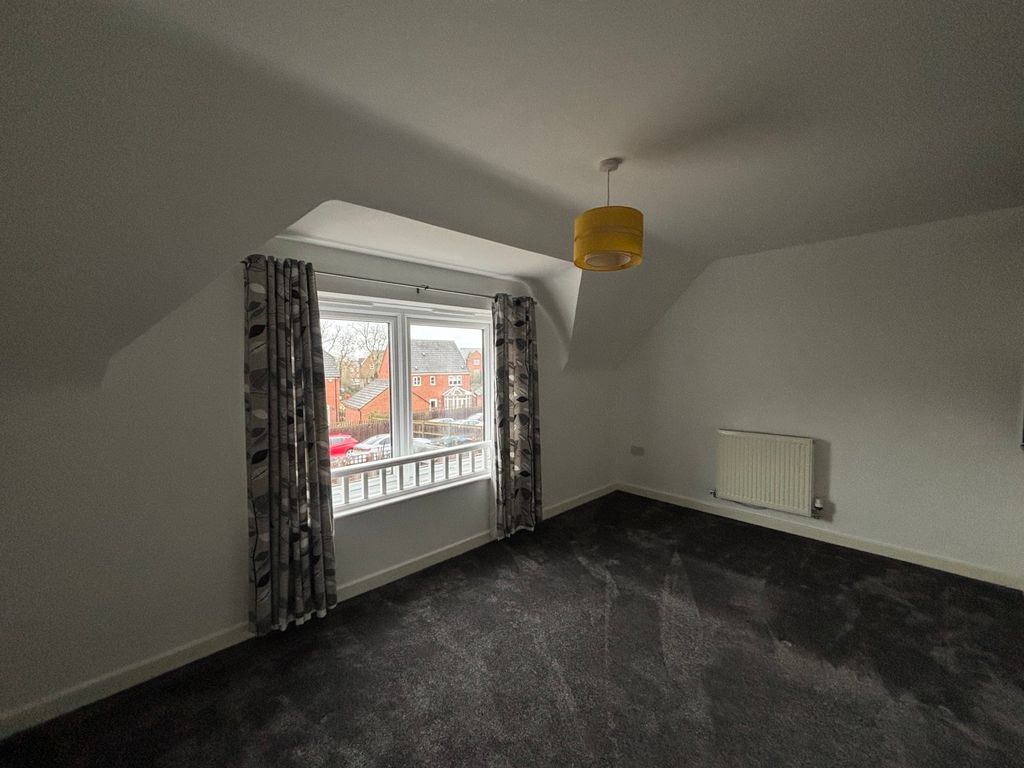 Property photo 3 of 9 Living Room