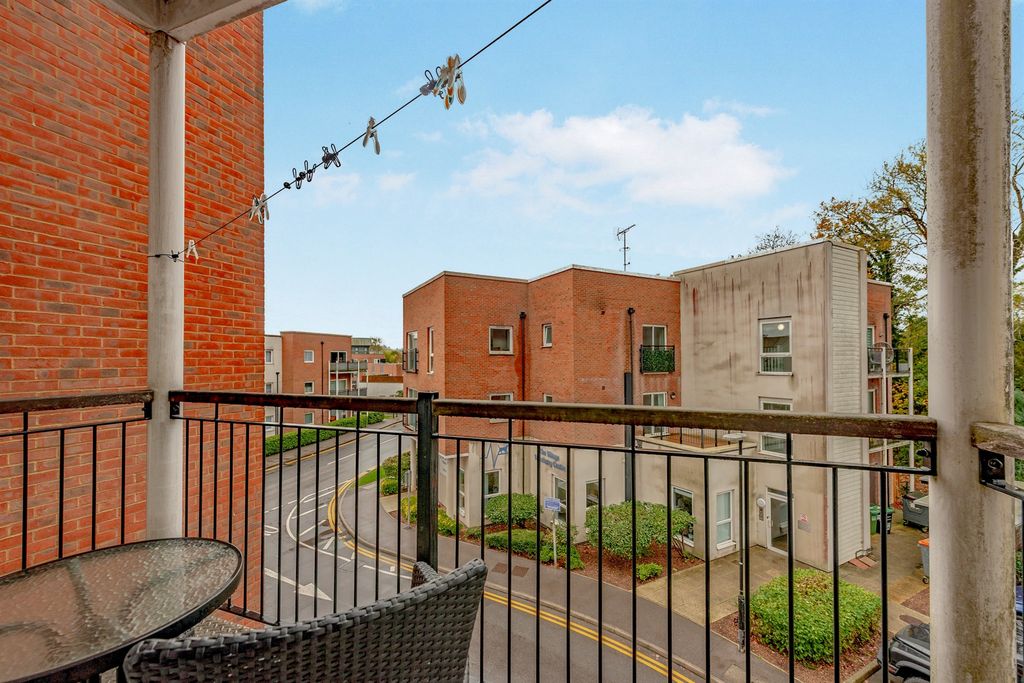 Property photo 3 of 16