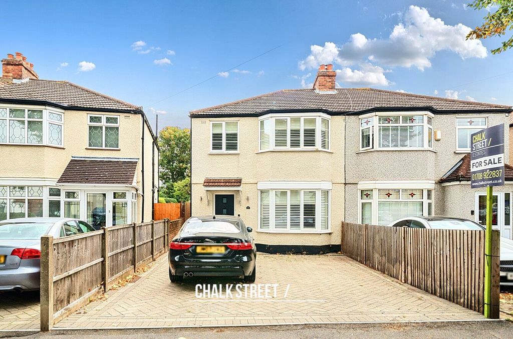 Property photo 1 of 40