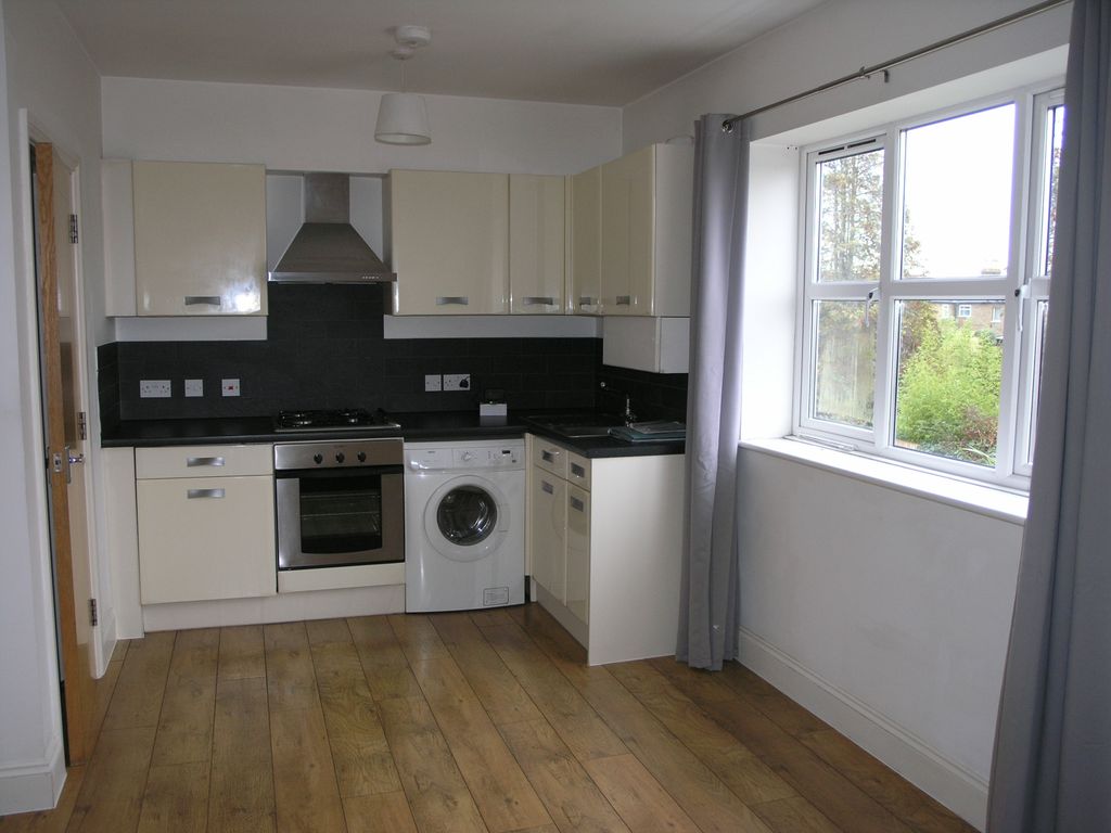 Property photo 1 of 6 Kitchen