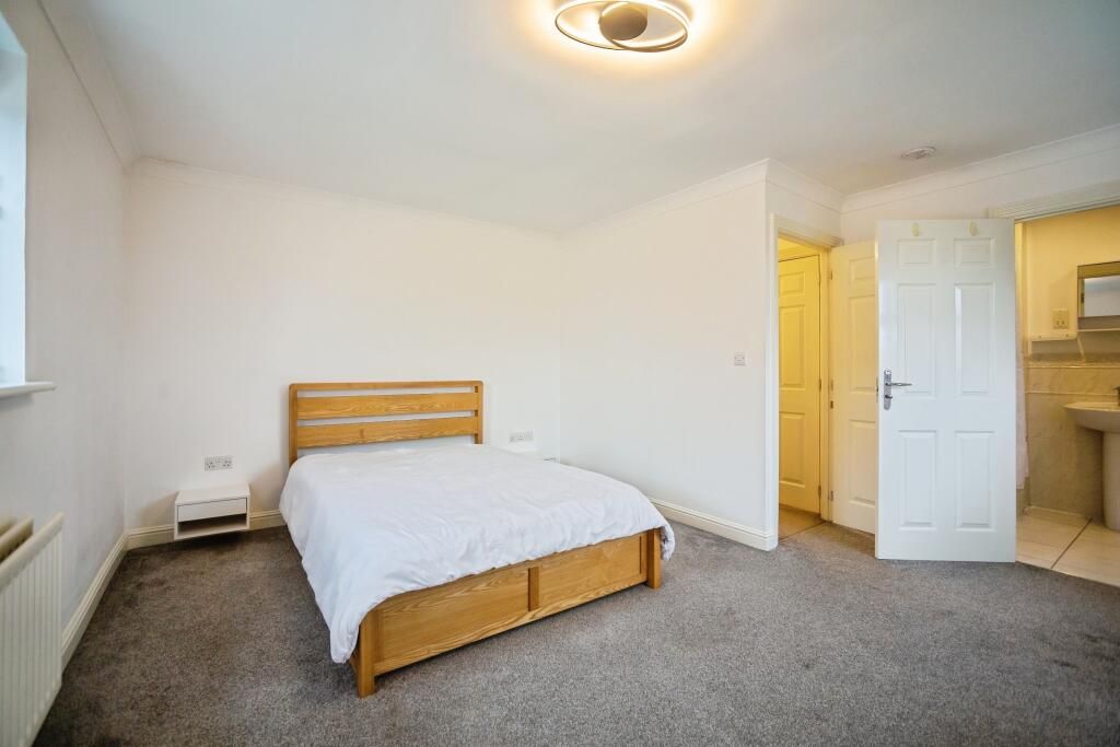 Additional image 16 of 3 bed flat for saleLiverymen Walk, Greenhithe DA9