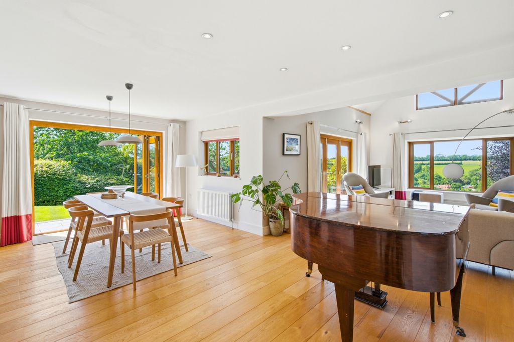 Property photo 2 of 26 Arcturus House-43