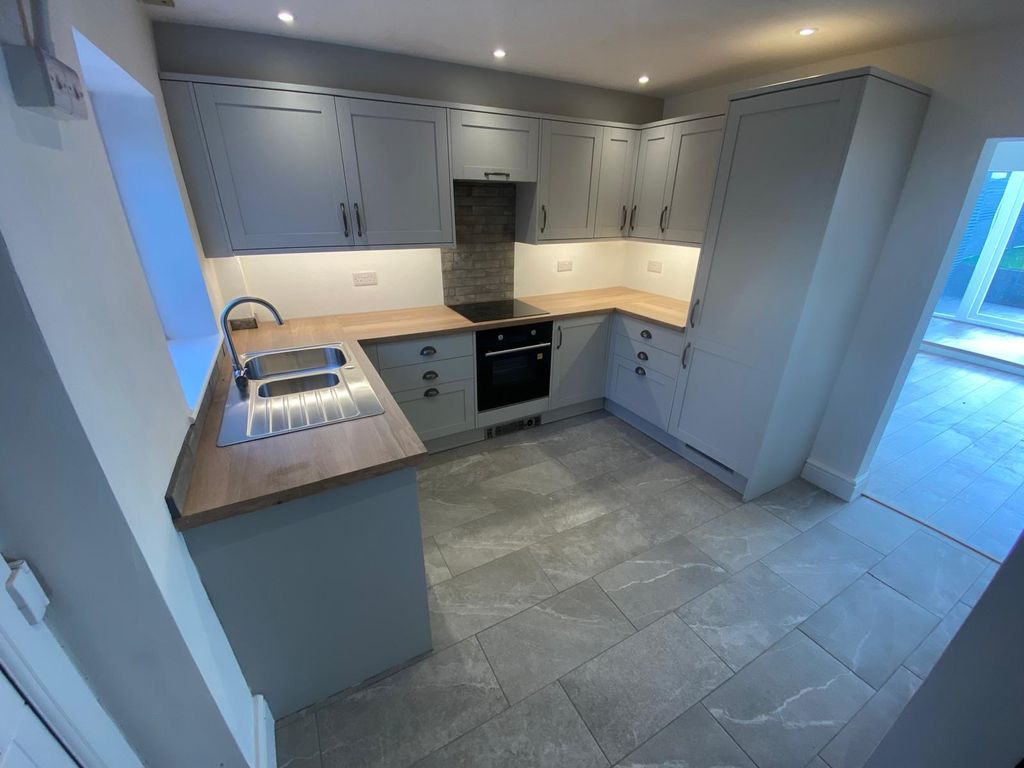 Property photo 2 of 10 Image