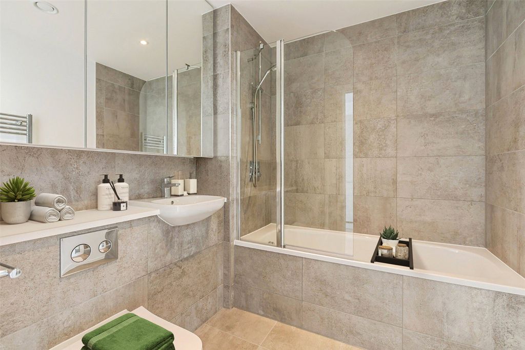 Property photo 3 of 7 Picture No. 23