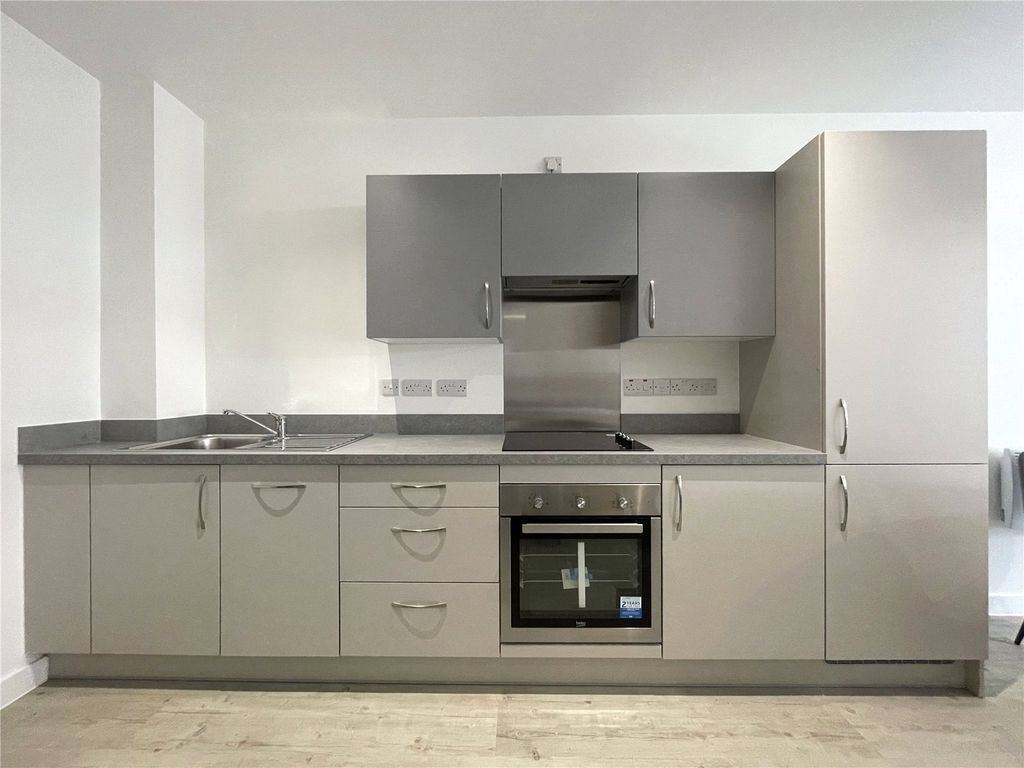 Property photo 3 of 5 Picture No. 02