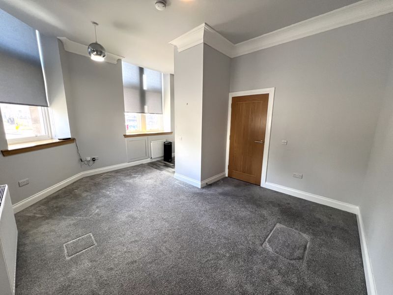 Property photo 2 of 11 Lounge Area