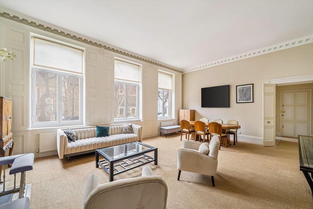 Property photo 3 of 13 Image