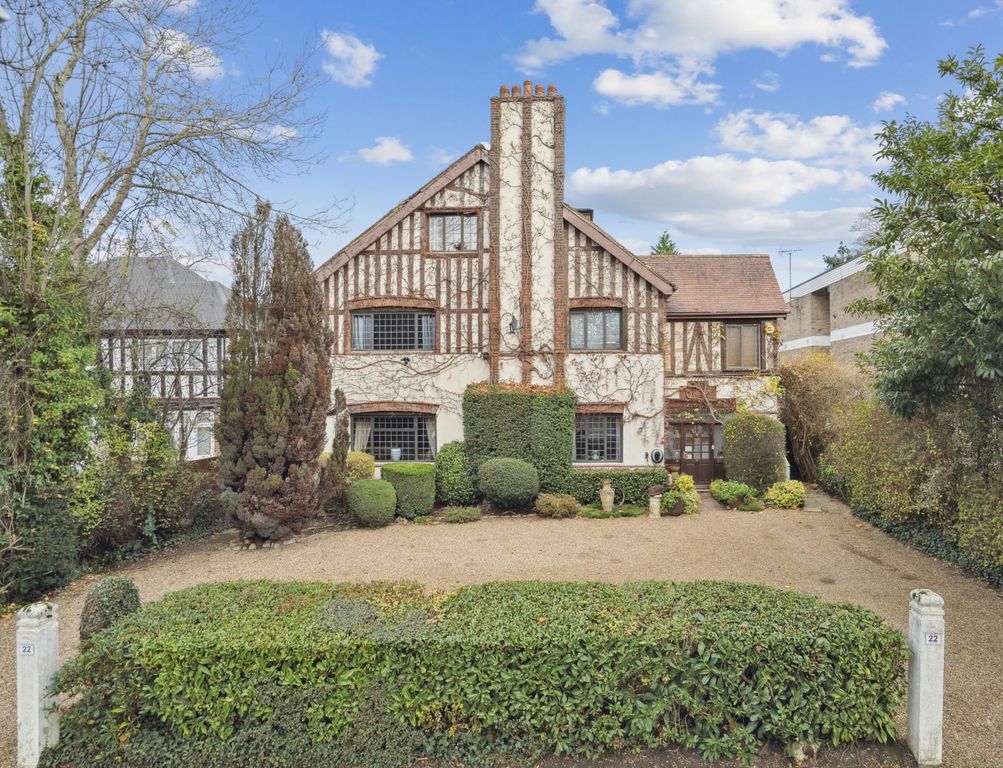 Property photo 1 of 29