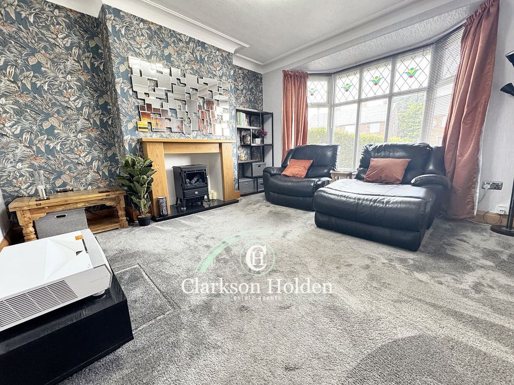 Property photo 3 of 35
