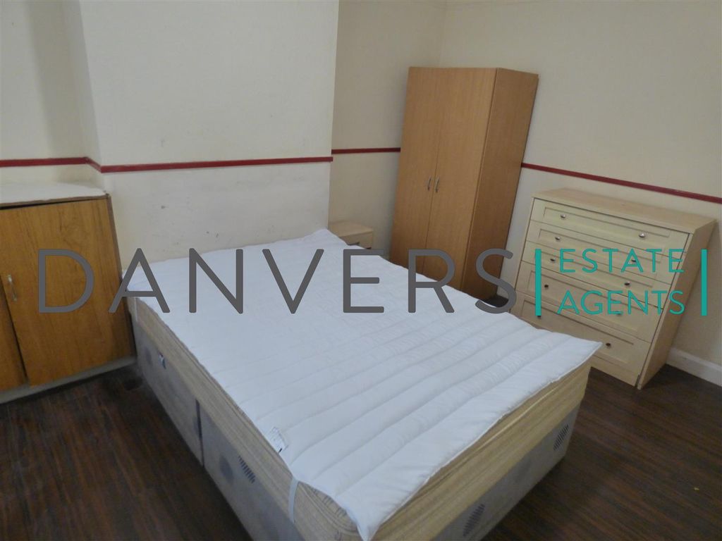 Property photo 2 of 7 P1230788.Jpg