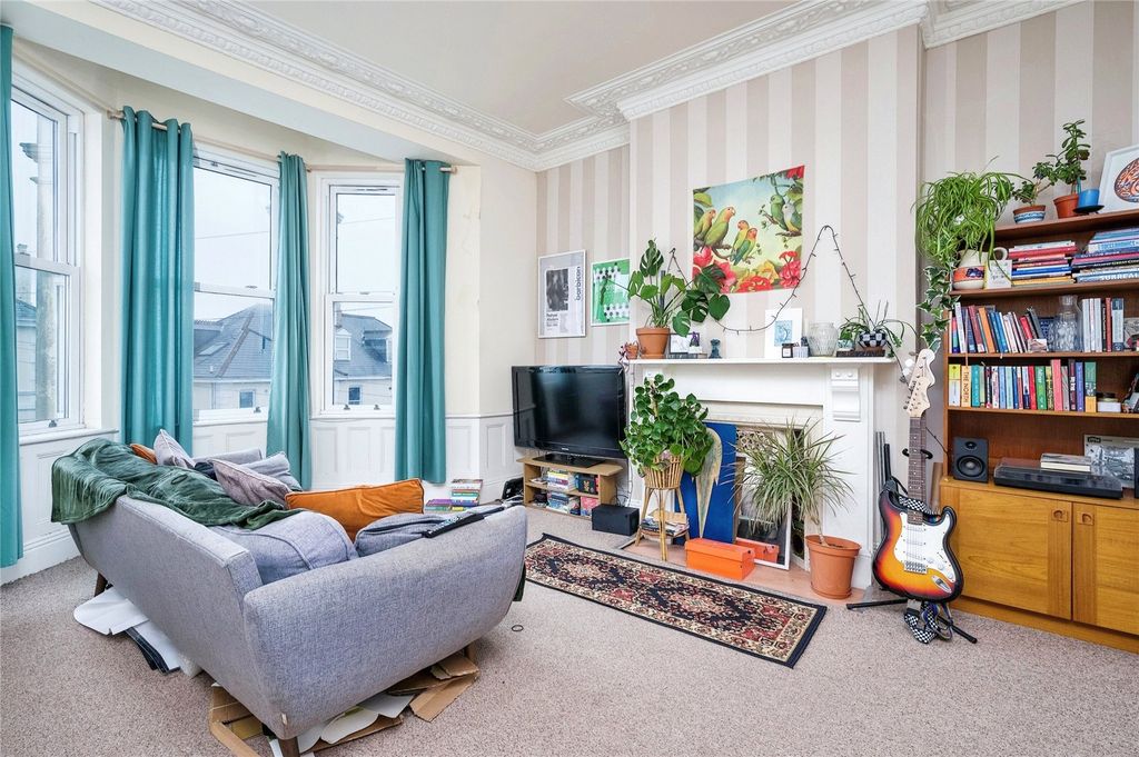 Property photo 2 of 12 Photography