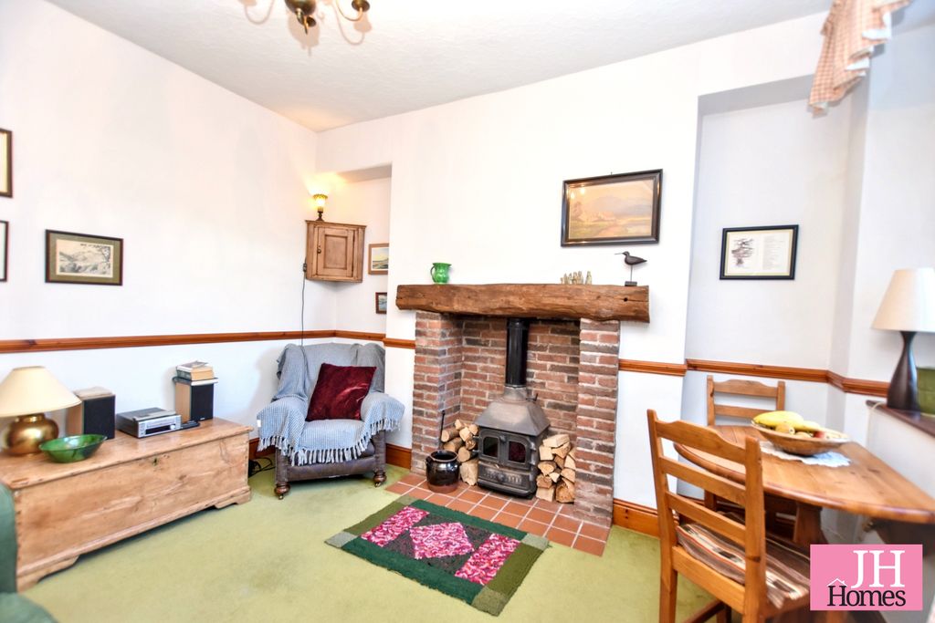 Property photo 3 of 17