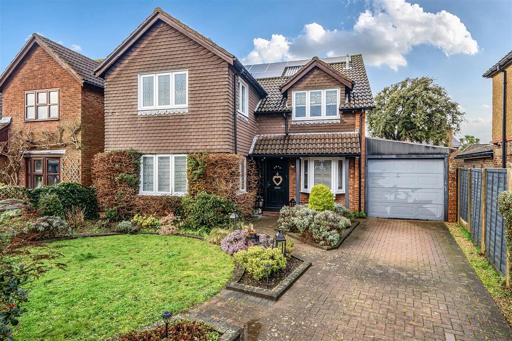 Property photo 1 of 20 Exterior