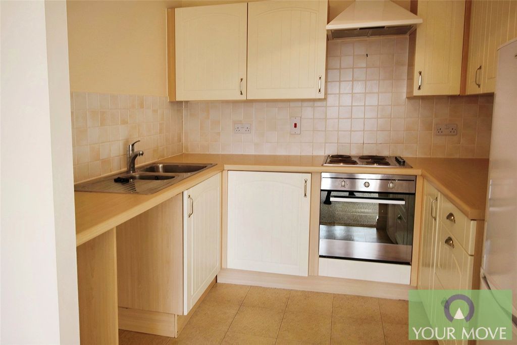 Property photo 3 of 6 Kitchen