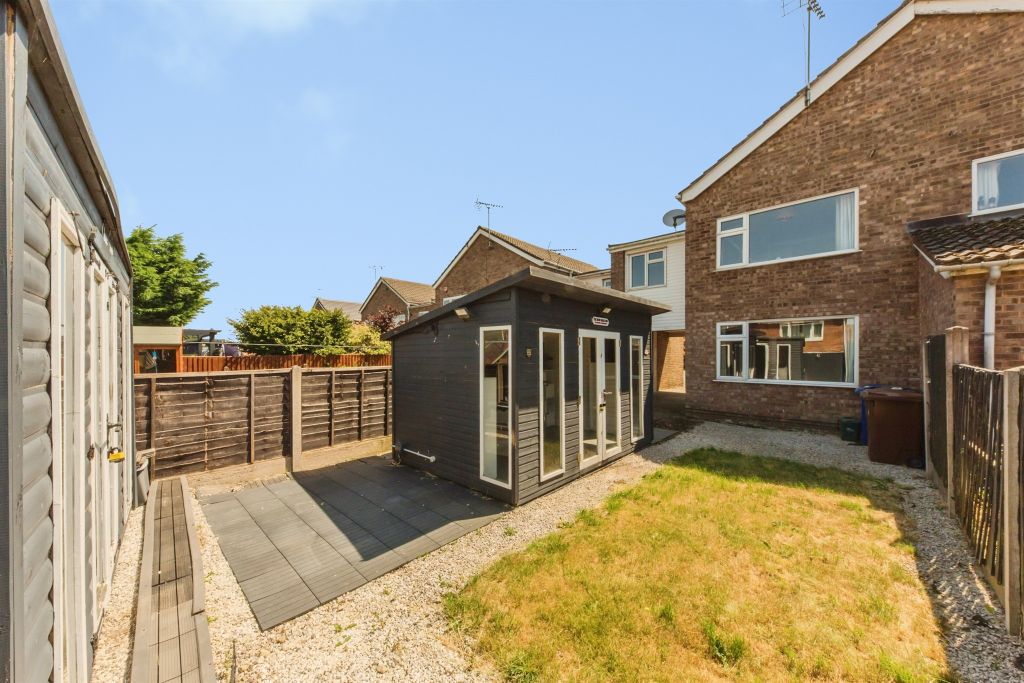 Property photo 2 of 14