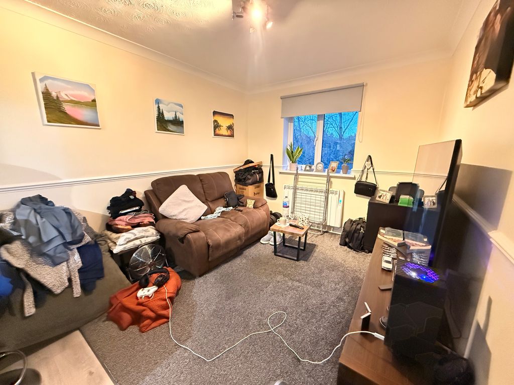 Property photo 3 of 6 Image