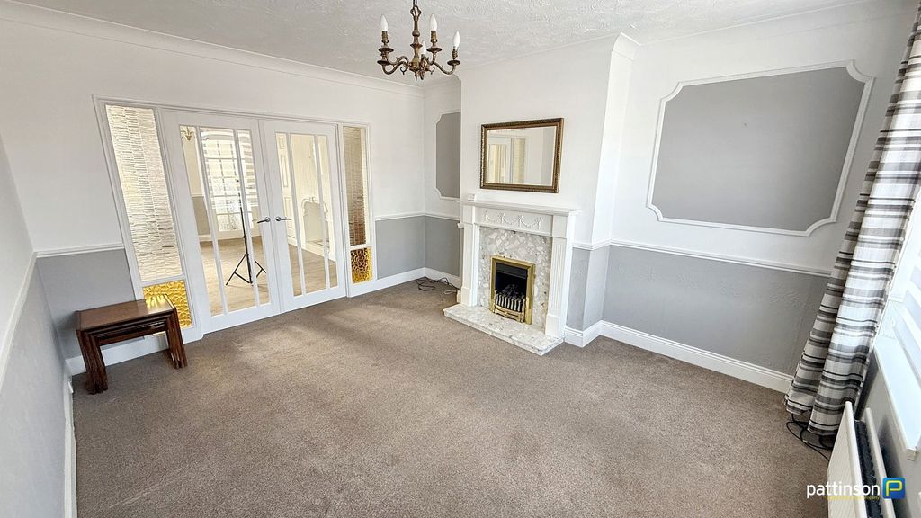 Property photo 2 of 23